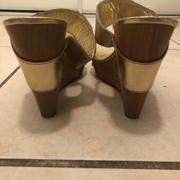 BCBGeneration Gold & Printed Wedges - Picture 3 of 4